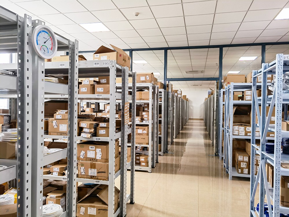 倉(cāng)庫(kù)一角